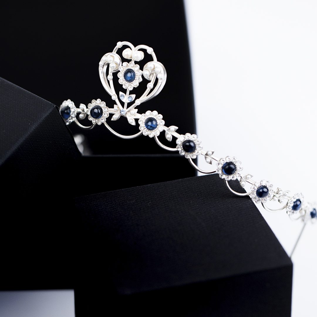 tiara_novia_joya_platadeley-_zafiro_perlas_handmade_exclusiva_amedida_noviastendencia2022-1.jpg