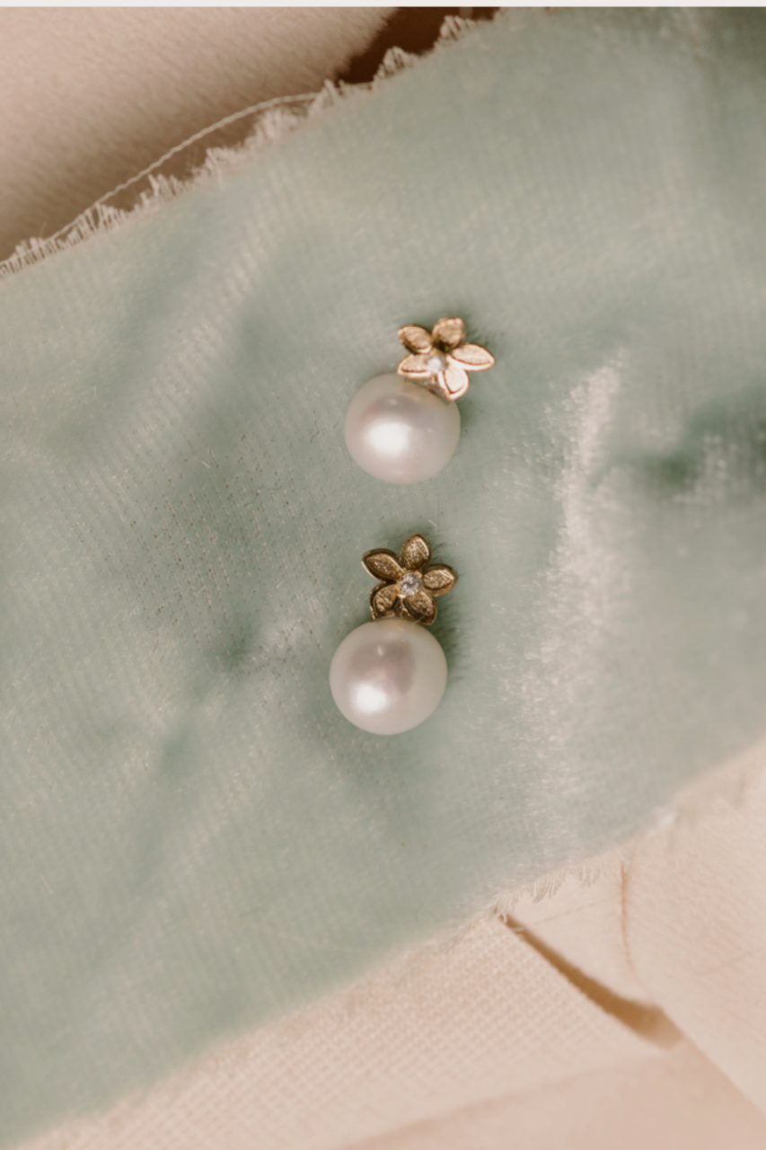 ¿Qué pendientes poner a un bebé recién nacido?