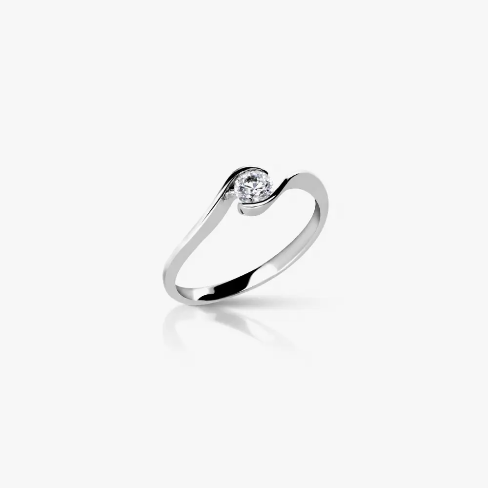 Anillo Solitario de Compromiso Oro Blanco con Diamante Central