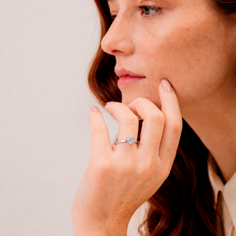 Anillo de Compromiso Solitario